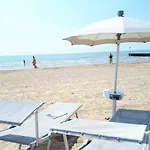 Hotel Villa Dina