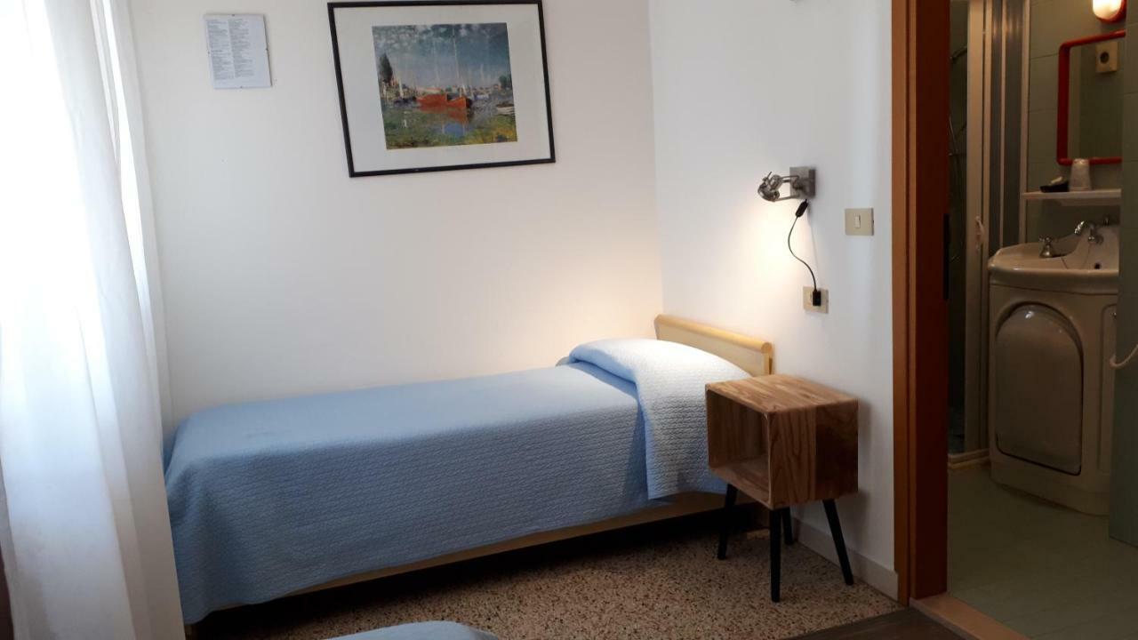 Hotel Dina