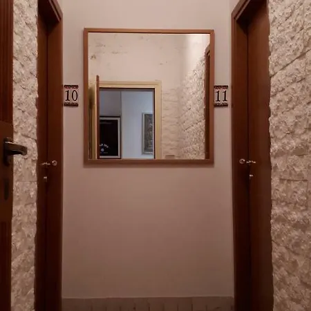 Dina Hotel